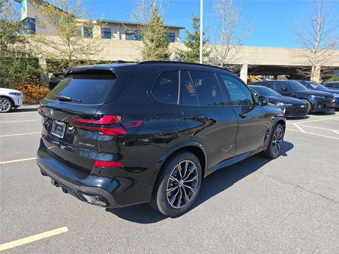New 2026 BMW X5 xDrive50e w/ M Sport Package AWD/4WD image 3