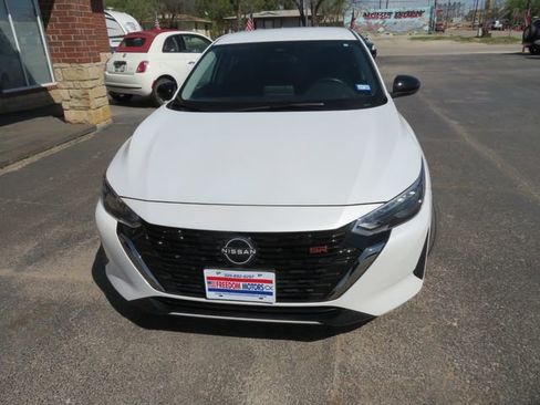 Used 2024 Nissan Sentra SR image 2