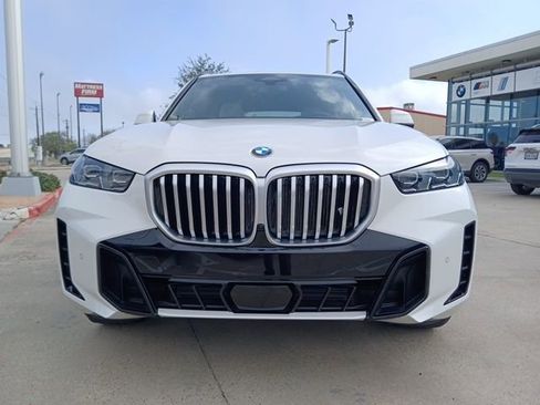 New 2026 BMW X5 sDrive40i RWD image 2