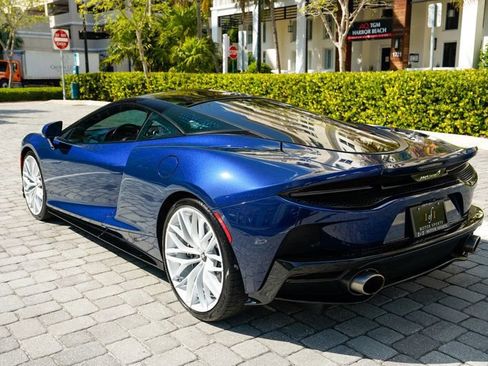 Used 2023 McLaren GT RWD image 19
