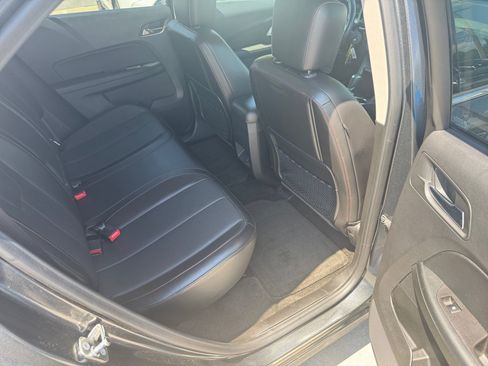 Used 2017 Chevrolet Equinox Premier w/ Enhanced Convenience Package AWD/4WD image 33