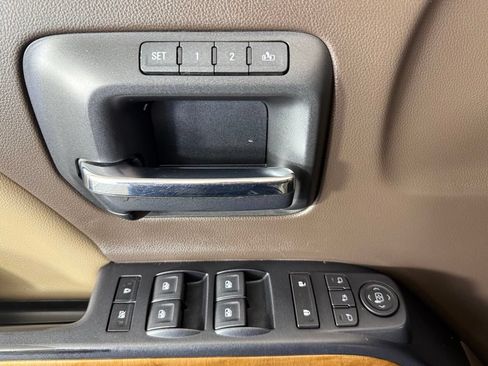 Used 2018 Chevrolet Silverado 2500 LTZ w/ Duramax Plus Package AWD/4WD image 27