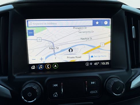 Used 2023 GMC Terrain SLT w/ Infotainment Package II image 4