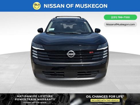 New 2025 Nissan Kicks SR image 2