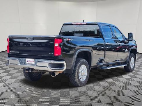 Used 2021 Chevrolet Silverado 3500 LTZ w/ LTZ Texas Edition AWD/4WD image 5