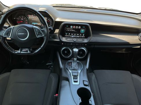 Used 2018 Chevrolet Camaro SS RWD image 10