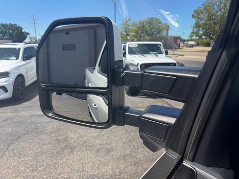 Used 2023 Ford F250 Lariat w/ Sport Appearance Package AWD/4WD image 19