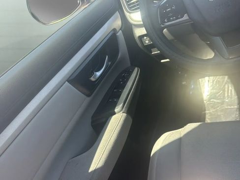 Used 2018 Honda CR-V LX image 14