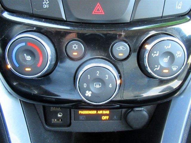 Used 2019 Chevrolet Trax Premier AWD/4WD image 28