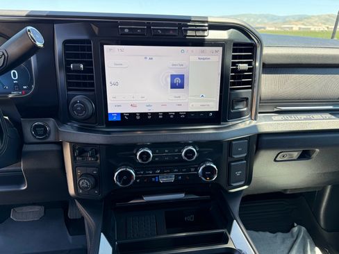 Used 2023 Ford F350 Platinum w/ Tremor Off-Road Package AWD/4WD image 23