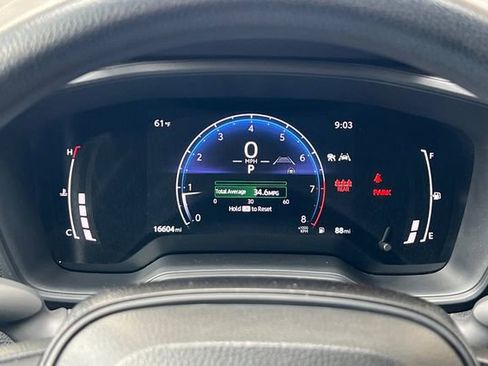 Used 2026 Toyota Corolla LE FWD image 31