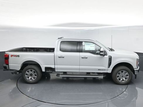 New 2026 Ford F250 Lariat w/ Chrome Package image 42