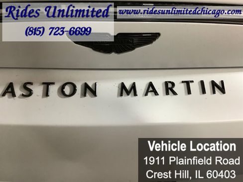 Used 2025 Aston Martin V8 Vantage Coupe image 2