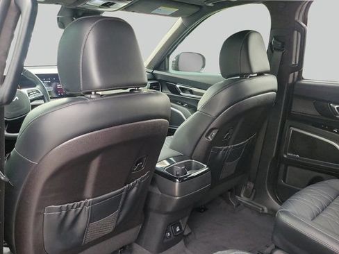 Used 2025 Kia Telluride SX Prestige X-Line AWD/4WD image 11