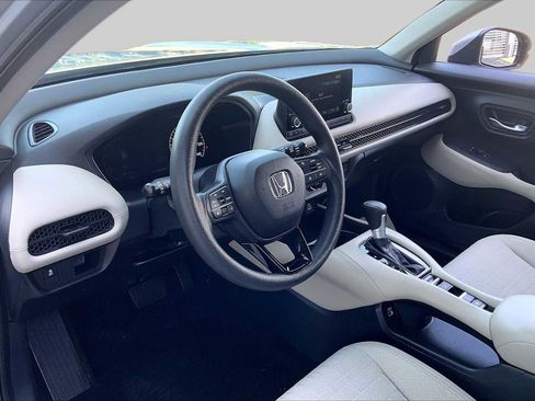 Used 2023 Honda HR-V LX image 16