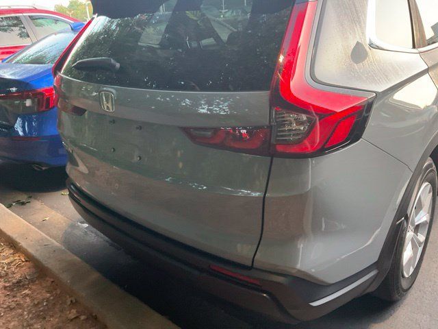 Used 2025 Honda CR-V LX image 7