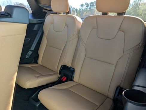 Used 2022 Volvo XC90 T6 Inscription w/ Advanced Package image 13