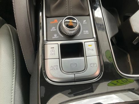 Used 2024 Kia Telluride SX X-Line AWD/4WD image 18
