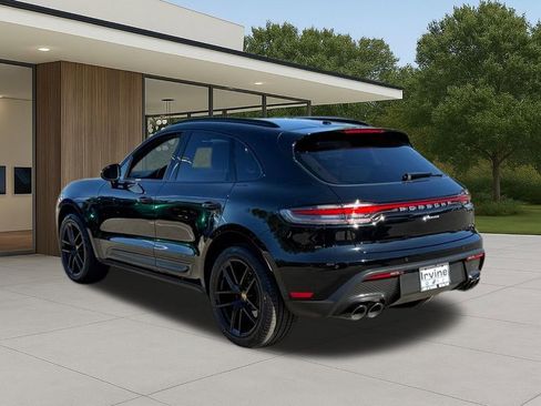 Used 2022 Porsche Macan image 13