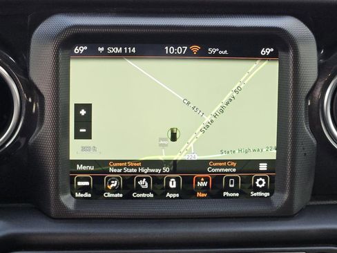 Used 2022 Jeep Wrangler Unlimited Rubicon w/ Trailer Tow Package image 15