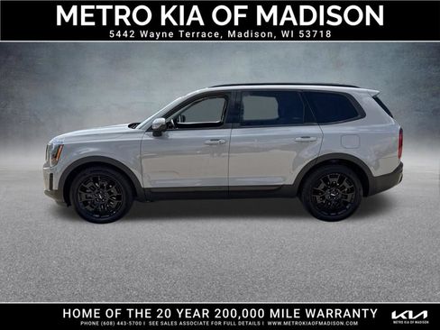 Used 2022 Kia Telluride EX w/ EX Premium Package AWD/4WD image 3