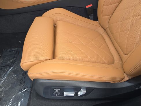 New 2026 BMW X5 xDrive40i w/ M Sport Package image 18