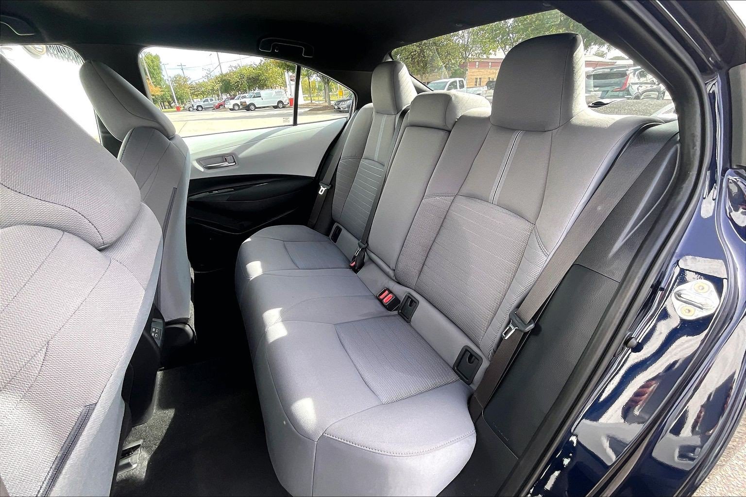 Used 2026 Toyota Corolla SE FWD image 30