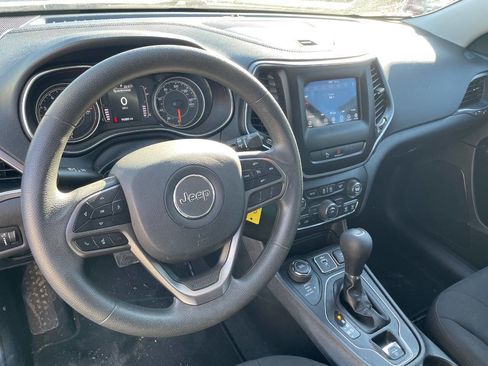 Used 2020 Jeep Cherokee Latitude image 6