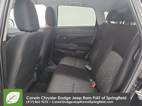 Used 2025 Mitsubishi Outlander Sport ES AWD/4WD image 28