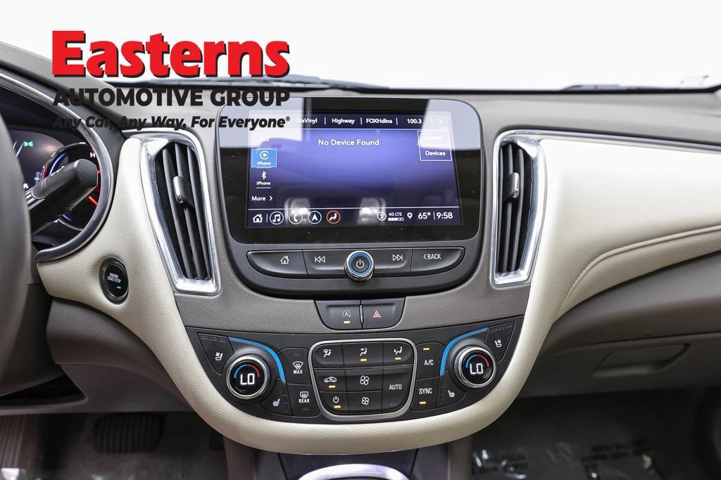 Used 2024 Chevrolet Malibu LT FWD image 14