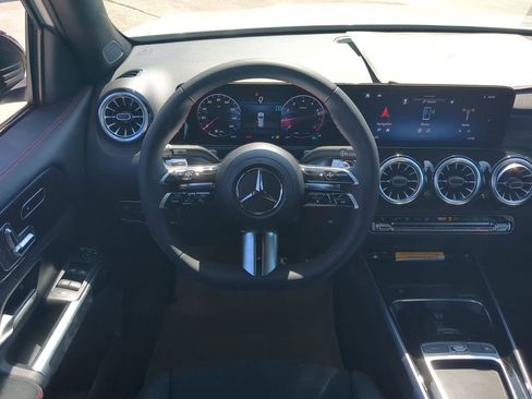 New 2024 Mercedes-Benz GLB 250 image 3