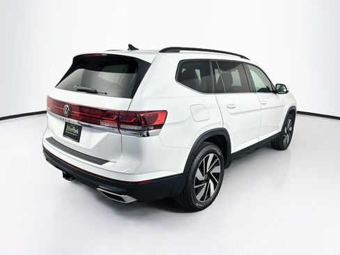 Used 2025 Volkswagen Atlas SE FWD image 9