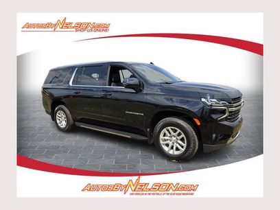 Used 2022 Chevrolet Suburban LT w/ Luxury Package