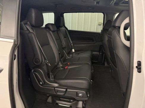 Used 2023 Honda Odyssey Touring image 28