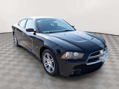 Used 2014 Dodge Charger R/T RWD image 3