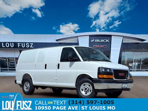 New 2026 GMC Savana 3500 w/ Driver Convenience Package image 1
