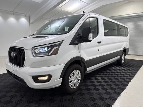 Used 2023 Ford Transit 350 XLT RWD image 3