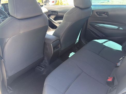 Used 2022 Toyota Corolla LE FWD image 9