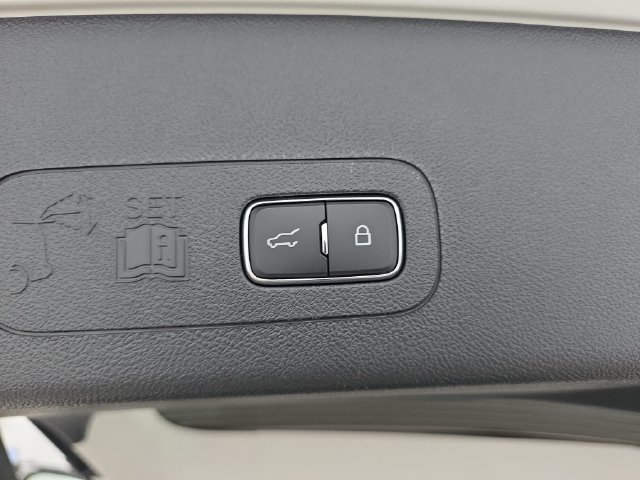 New 2027 Lincoln Aviator AWD image 32