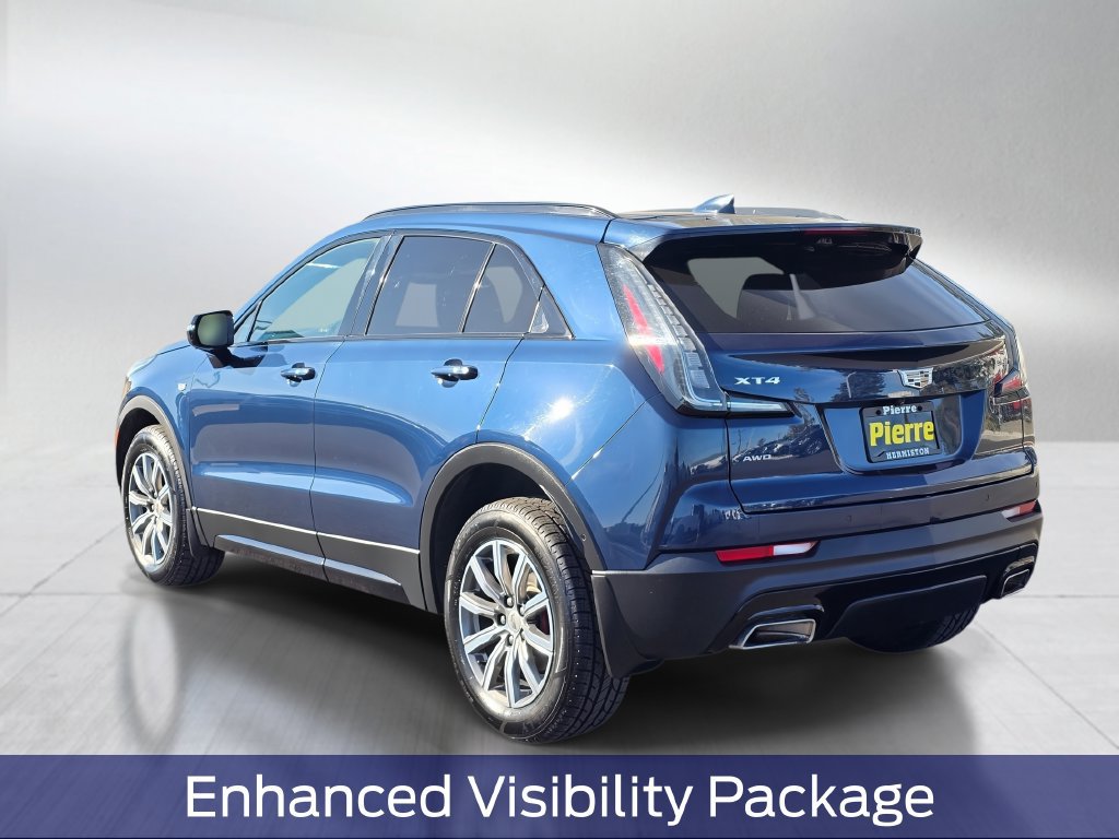 Used 2021 Cadillac XT4 Sport w/ Enhanced Visibility Package AWD/4WD image 4