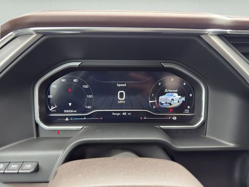 Used 2023 GMC Sierra 1500 Denali w/ Technology Package AWD/4WD image 11