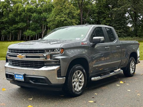 Used 2020 Chevrolet Silverado 1500 LT w/ All-Star Edition image 3