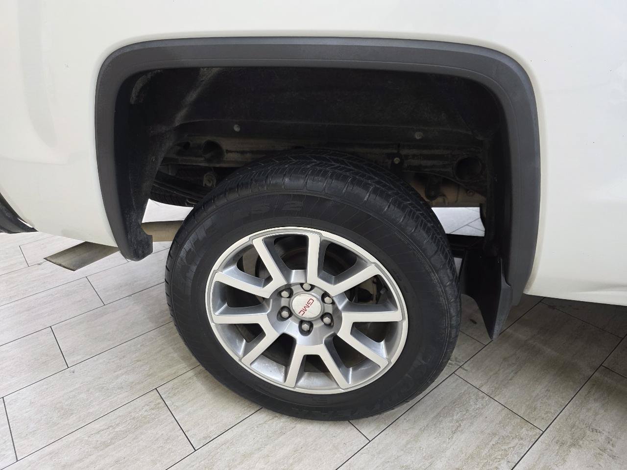 Used 2017 GMC Sierra 1500 Denali AWD/4WD image 37