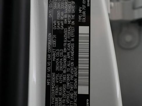 Used 2021 Volvo XC40 P8 Recharge w/ Advanced Package image 27