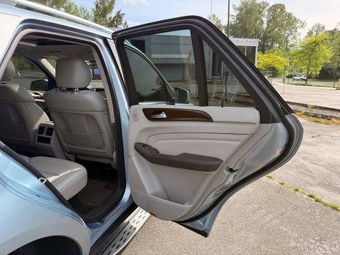 Used 2014 Mercedes-Benz ML 350 4MATIC image 41