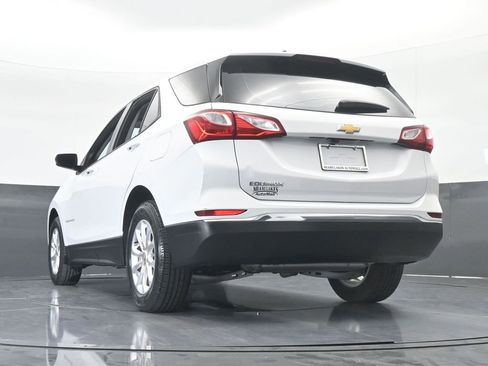 Used 2018 Chevrolet Equinox LS image 54