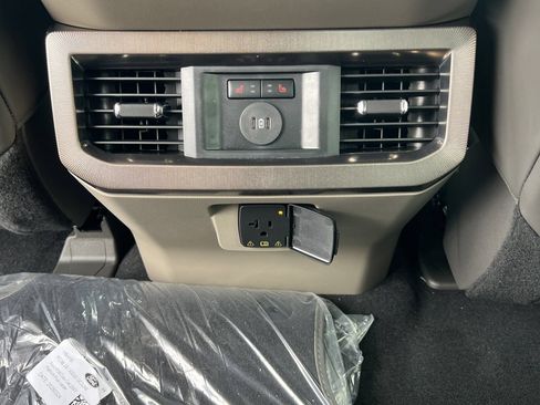 New 2026 Ford F250 Platinum AWD/4WD image 23