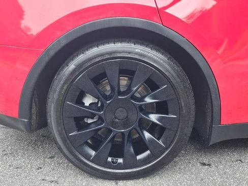 Used 2022 Tesla Model Y Long Range AWD/4WD image 16