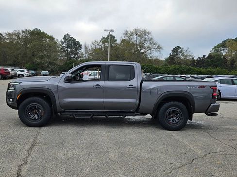 New 2026 Nissan Frontier PRO-4X w/ Tow Package AWD/4WD image 2