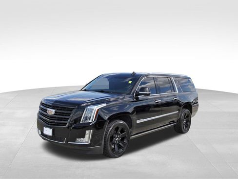Used 2018 Cadillac Escalade ESV Platinum AWD/4WD image 2
